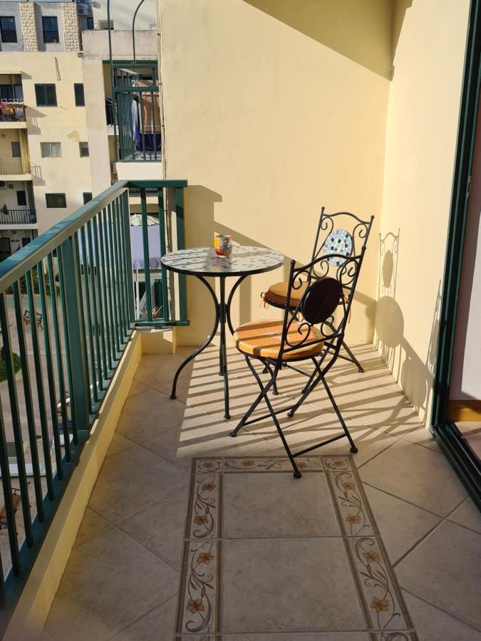 Beautiful Central Apartment With Pool St. Paul's Bay Exterior foto